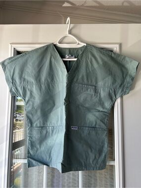 MOBB Sage Green V-Neck Scrub Top